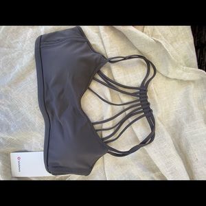 Lululemon Lighten Up Sports Bra Charcoal Gray New